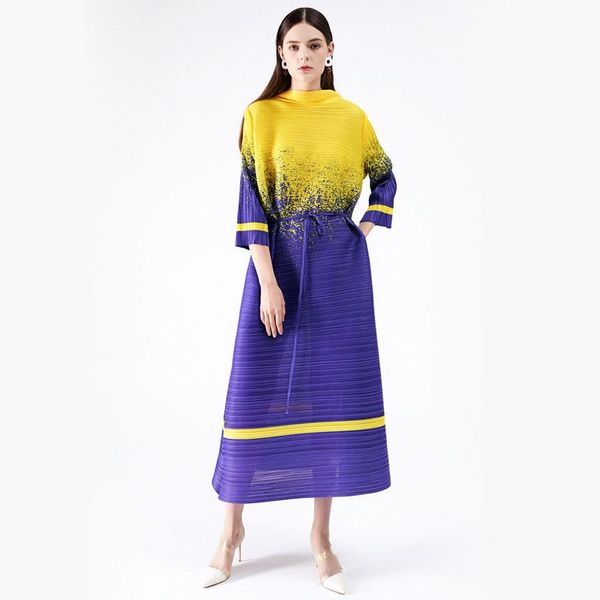 casual dresses woman dress beach style print thin puff sleeve deep v collar chiffon tassel loose wild 2021 summer fashion, Black;gray
casual dresses woman dress beach style print thin puff sleeve deep v collar chiffon tassel loose wild 2021 summer fashion, Black;gray