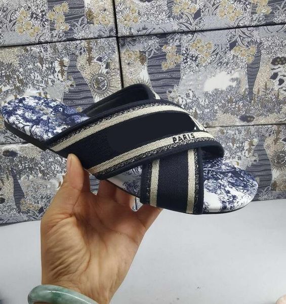 sandals fashion men women flat base casual printing beach slippers shoes flip-flops comfortable sandal d21730, Black
sandals fashion men women flat base casual printing beach slippers shoes flip-flops comfortable sandal d21730, Black