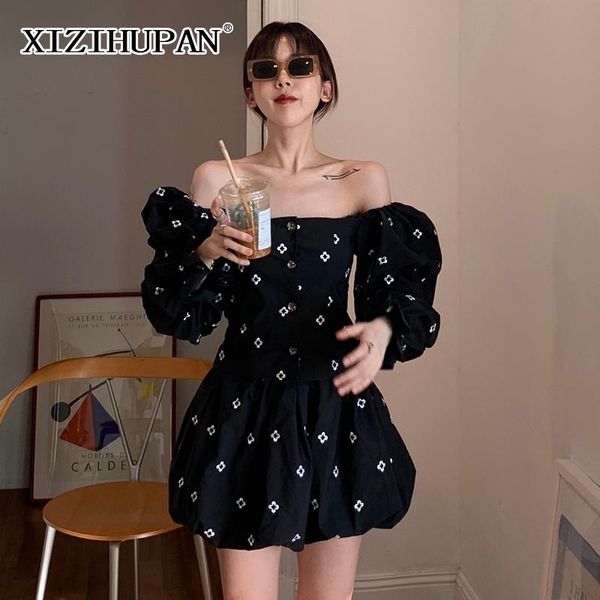 casual two piece set for women square collar printed long sleeve high waist shorts elegant sets female 2021 spring women's tracksuits, Gray
casual two piece set for women square collar printed long sleeve high waist shorts elegant sets female 2021 spring women's tracksuits, Gray