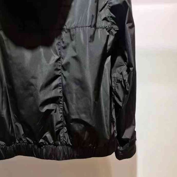 Men's Jackets Winter Man's Fashion Casual Outdoor Warm Waterproof Adjustable Zipper Coats 41D6, Black;brown
Men's Jackets Winter Man's Fashion Casual Outdoor Warm Waterproof Adjustable Zipper Coats 41D6, Black;brown