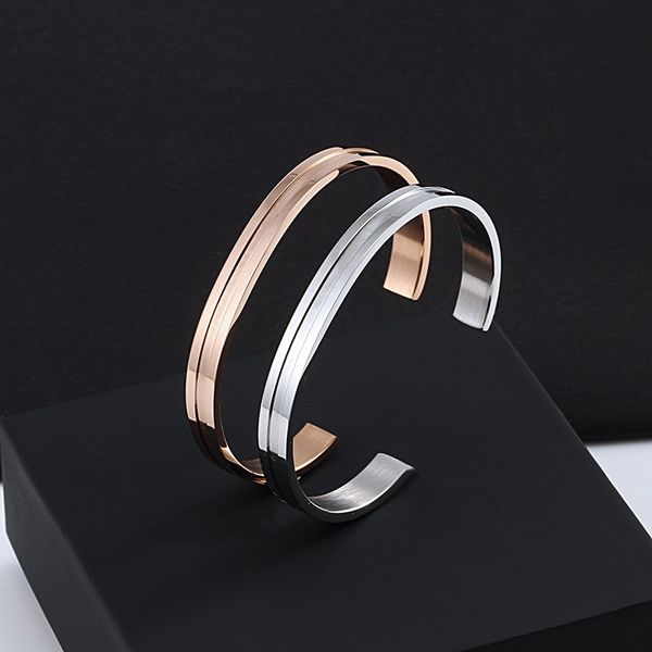 2021 titanium steel rose gold bangle bracelet opening adjustable wedding jewelry for men and women gifts not fade, Black
2021 titanium steel rose gold bangle bracelet opening adjustable wedding jewelry for men and women gifts not fade, Black