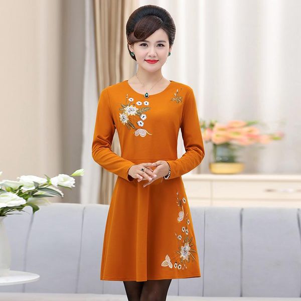 casual dresses mother's vestidos o-neck retro spring autumn thin 2021 long-sleeved bottoming middle-aged female knee-length dress z610, Black;gray
casual dresses mother's vestidos o-neck retro spring autumn thin 2021 long-sleeved bottoming middle-aged female knee-length dress z610, Black;gray