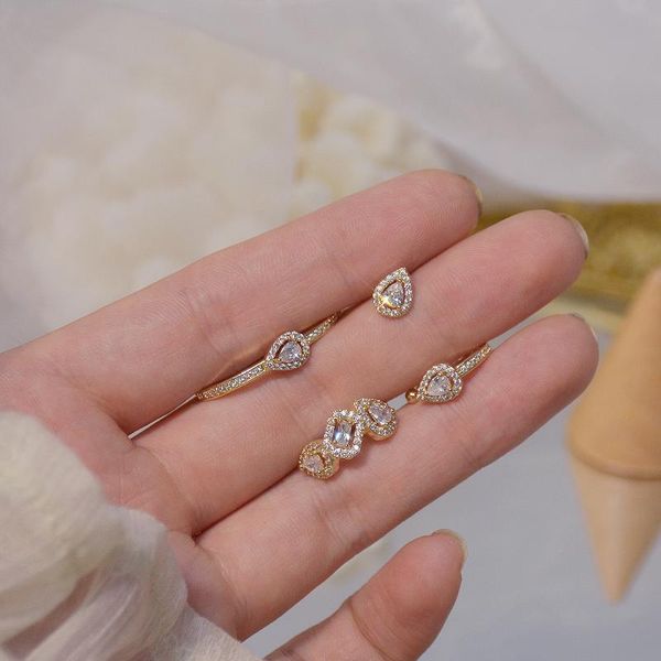 delicate jewelry cubic zircon cz waterdrop stud earrings for women 14k real gold plated 4pcs crystal set, Golden;silver
delicate jewelry cubic zircon cz waterdrop stud earrings for women 14k real gold plated 4pcs crystal set, Golden;silver