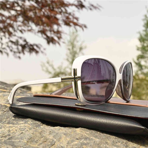 luxury designer glasses vazrobe white sunglasses women fashion sun glasses for female wide shades anti reflection uv400 qqva zqh1, White;black
luxury designer glasses vazrobe white sunglasses women fashion sun glasses for female wide shades anti reflection uv400 qqva zqh1, White;black