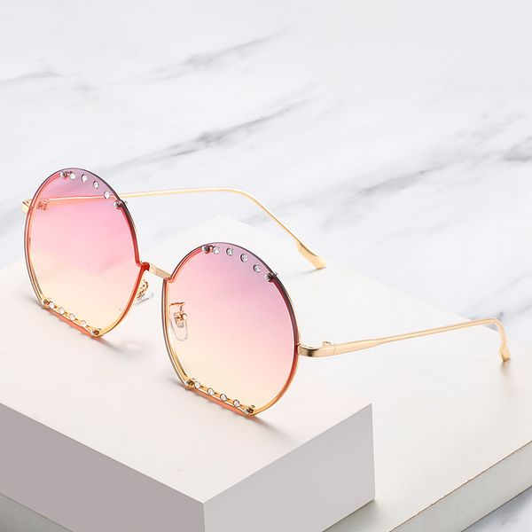 luxury designer glasses new rhinestones sunglasses women fashion diamond sun glasses vintage retro round wholesale metal eyewear shades, White;black
luxury designer glasses new rhinestones sunglasses women fashion diamond sun glasses vintage retro round wholesale metal eyewear shades, White;black
