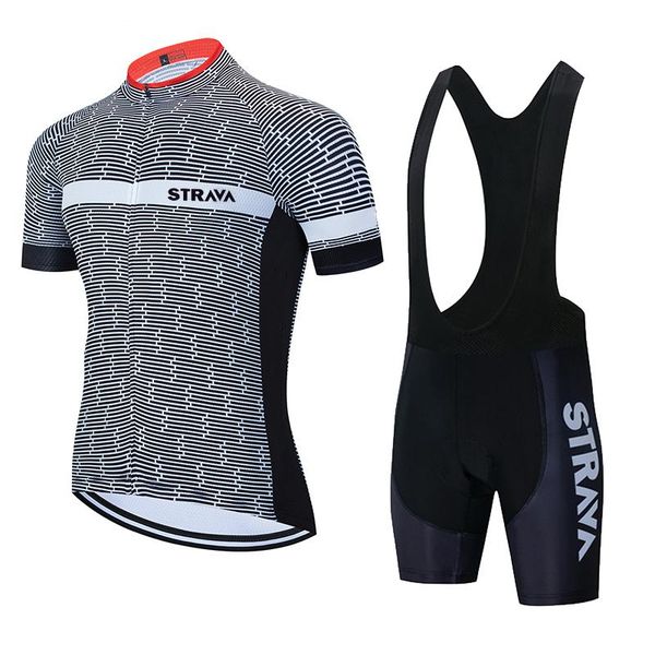 racing sets 2021 strava cycling set men clothing mtb bike clothes breathable anti-uv road bicycle wear jersey, Black;blue
racing sets 2021 strava cycling set men clothing mtb bike clothes breathable anti-uv road bicycle wear jersey, Black;blue