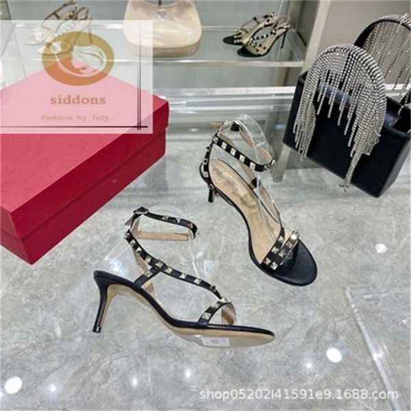 sandals rivet high heels women 2021 korean style stiletto buckle cat heel bag leaky toe, Black
sandals rivet high heels women 2021 korean style stiletto buckle cat heel bag leaky toe, Black