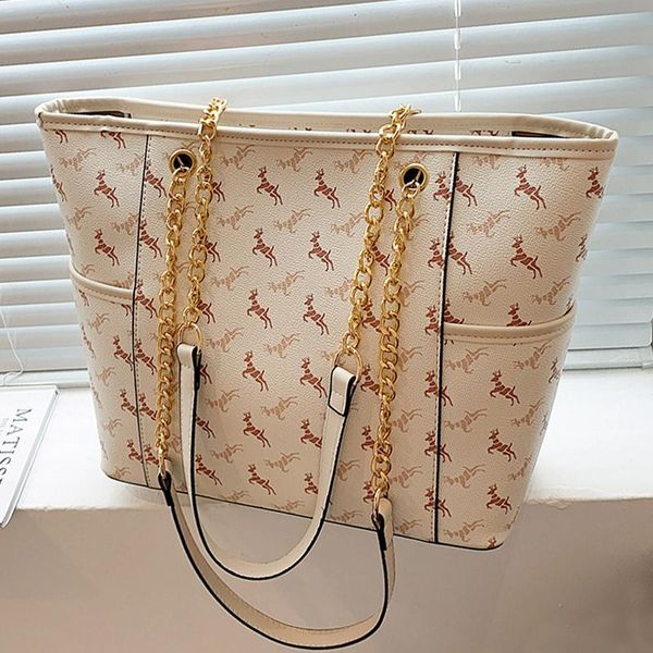 evening bags large capacity women handbag 2021 sashion portable shoulder bag versatile design print tote
evening bags large capacity women handbag 2021 sashion portable shoulder bag versatile design print tote