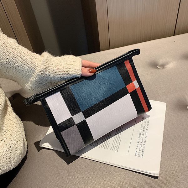 cosmetic bag travel make-up small size portable korean simple large capacity carrying cute student girl storage
cosmetic bag travel make-up small size portable korean simple large capacity carrying cute student girl storage