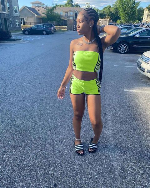 women's tracksuits 2021 summer ladies casual fashion street chest covered sports shorts in solid color two piece sets, Gray
women's tracksuits 2021 summer ladies casual fashion street chest covered sports shorts in solid color two piece sets, Gray