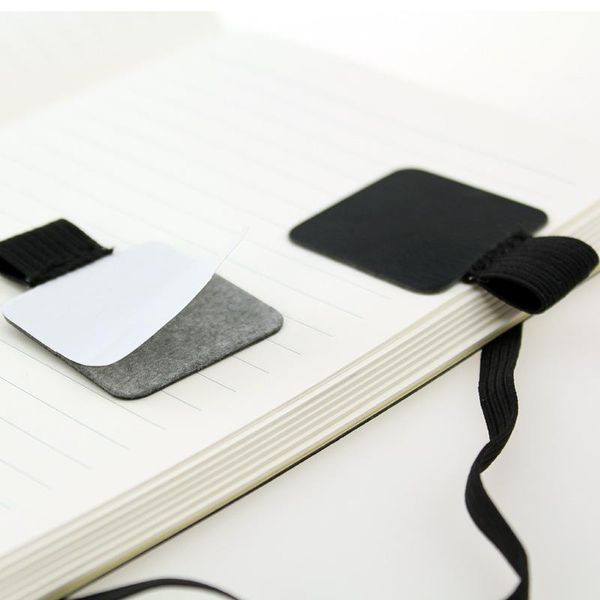 refills 1pcs english fan stationery notebook accessories self-adhesive leather pen clip rubber strap the creative trend, Black;red
refills 1pcs english fan stationery notebook accessories self-adhesive leather pen clip rubber strap the creative trend, Black;red