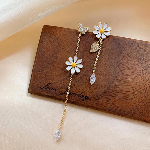 dangle & chandelier long flower earrings 2021 wave shape asymmetric delicate small daisy female ear jewelry fashion stud, Silver
dangle & chandelier long flower earrings 2021 wave shape asymmetric delicate small daisy female ear jewelry fashion stud, Silver