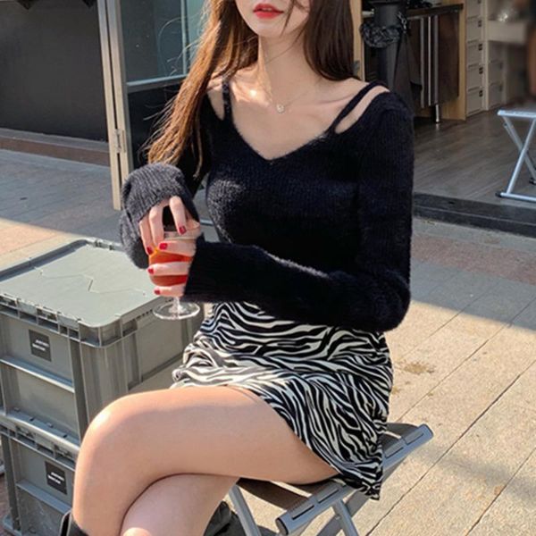 women's sweaters premium style off shoulder v-neck long sleeved sweater 2021 fall slim knit women, White;black
women's sweaters premium style off shoulder v-neck long sleeved sweater 2021 fall slim knit women, White;black