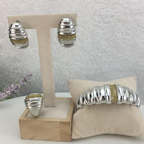 earrings & necklace mejewelry est design dubai gold jewelry set big bangles luxury banquet silver color
earrings & necklace mejewelry est design dubai gold jewelry set big bangles luxury banquet silver color