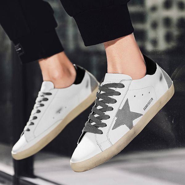 2021 new couple shoes mens casual shoes joker simple comfortable low cut rubber non-slip lace-up fashion outdoor flats 35-44
2021 new couple shoes mens casual shoes joker simple comfortable low cut rubber non-slip lace-up fashion outdoor flats 35-44