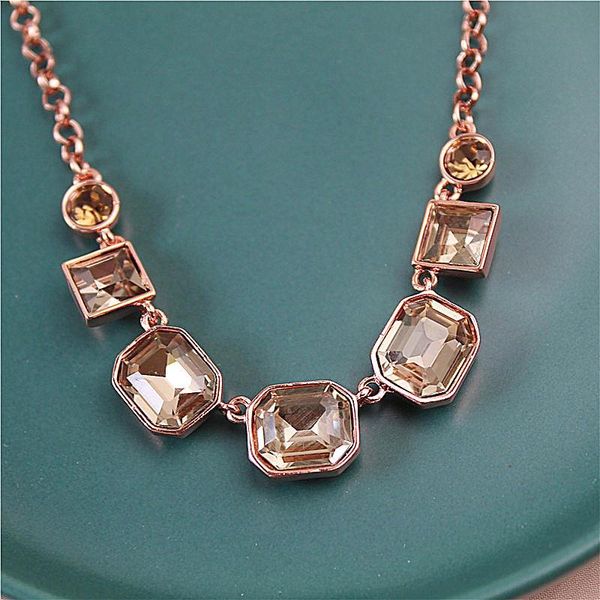 chokers vintage rose gold statement crystals paved short necklace for women bridal wedding engagement rhinestones choker necklaces, Golden;silver
chokers vintage rose gold statement crystals paved short necklace for women bridal wedding engagement rhinestones choker necklaces, Golden;silver