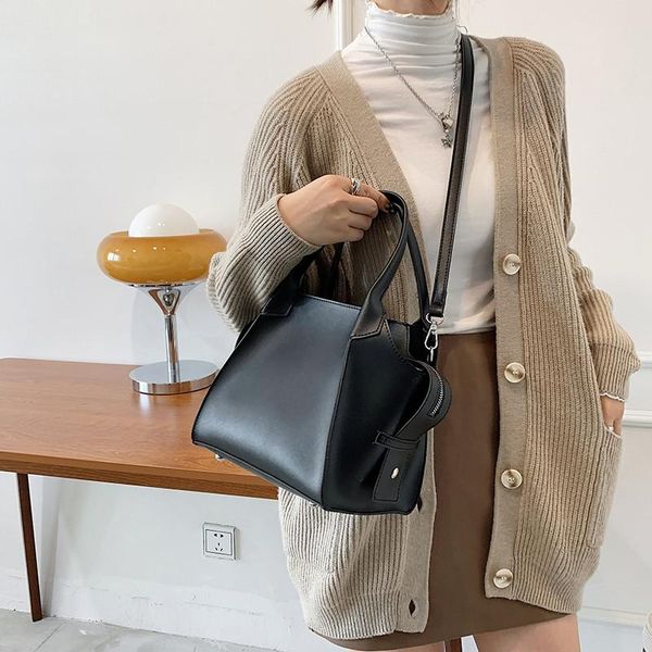 evening bags brand 2021 women's shoulder bag luxury pu leather messenger designer handbag and purse female clutchs fashion shopping tot
evening bags brand 2021 women's shoulder bag luxury pu leather messenger designer handbag and purse female clutchs fashion shopping tot