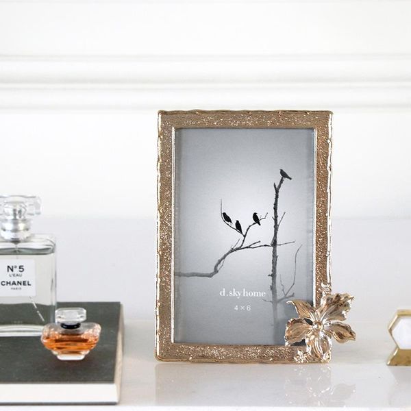 frames and mouldings 2021 po frame nordic modern minimalist gold metal flower light luxury living room creative decoration table
frames and mouldings 2021 po frame nordic modern minimalist gold metal flower light luxury living room creative decoration table
