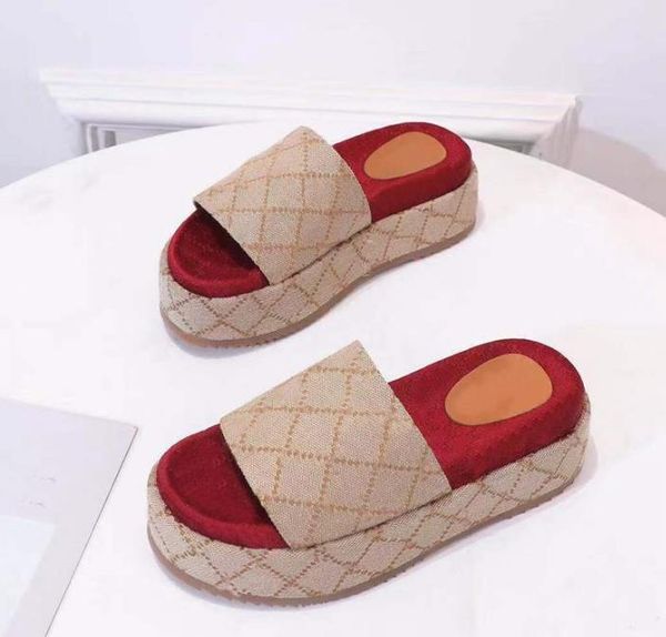 womens fashion slippers coated-canvas platform sandals with chunky self-covered height 60 mm size 37-41, Black
womens fashion slippers coated-canvas platform sandals with chunky self-covered height 60 mm size 37-41, Black