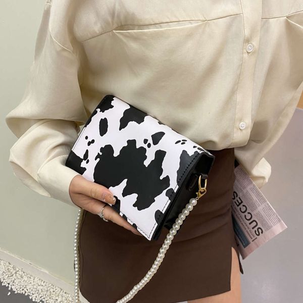 cow pattern female pearl chain crossbody bags pu leather women small clutch shoulder bag ladi handbags purs
cow pattern female pearl chain crossbody bags pu leather women small clutch shoulder bag ladi handbags purs