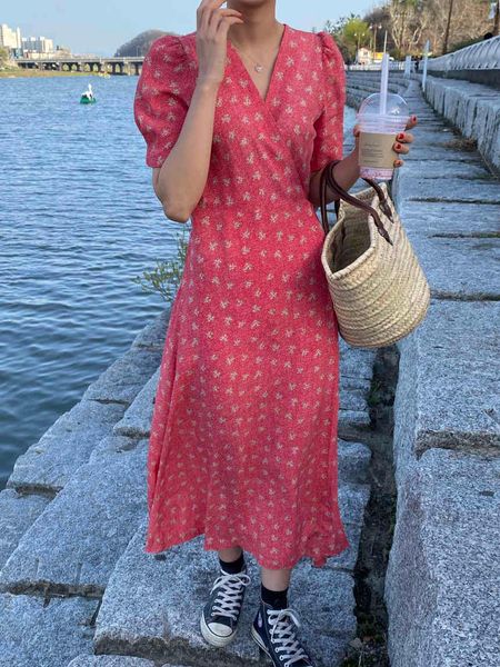 casual dresses korea fashion printing floral summer 2021 bodycon midi women v neck short sleeve chic elegant vintage e6gj, Black;gray
casual dresses korea fashion printing floral summer 2021 bodycon midi women v neck short sleeve chic elegant vintage e6gj, Black;gray
