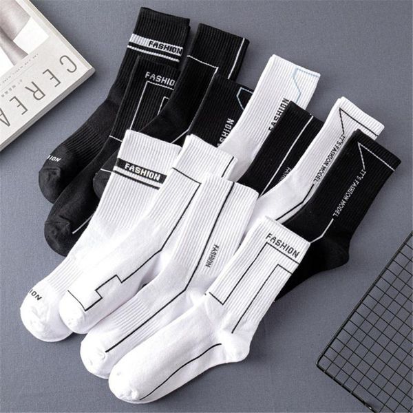 men's socks 2021 medium tube cotton soft men trend black and white line sports simple casual breathable street
men's socks 2021 medium tube cotton soft men trend black and white line sports simple casual breathable street