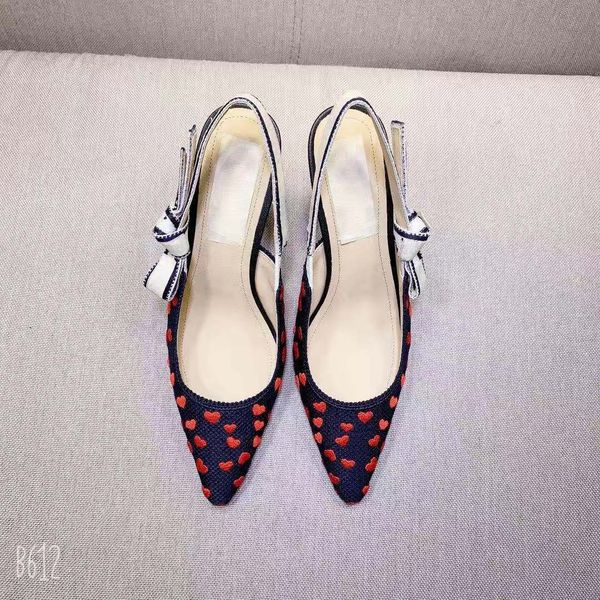 2021 luxury sandals designer woman slipper summer fashion jelly slide high heel slippers brand casual shoes womens leather alphabet outdoor, Black
2021 luxury sandals designer woman slipper summer fashion jelly slide high heel slippers brand casual shoes womens leather alphabet outdoor, Black