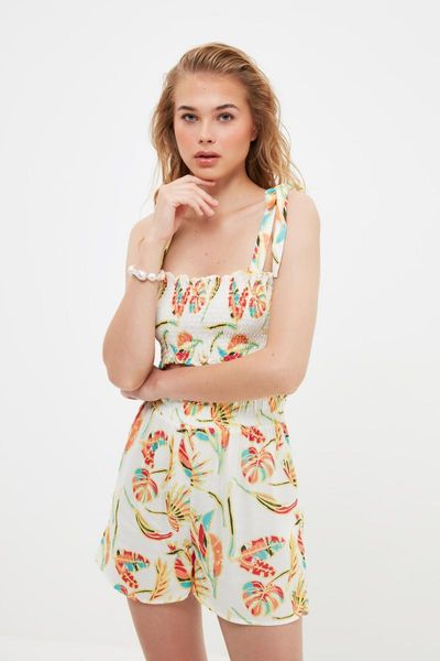 women's two piece pants trendyol colorful flower pattern gipe detailed sub-suit tbess21au0448, White
women's two piece pants trendyol colorful flower pattern gipe detailed sub-suit tbess21au0448, White