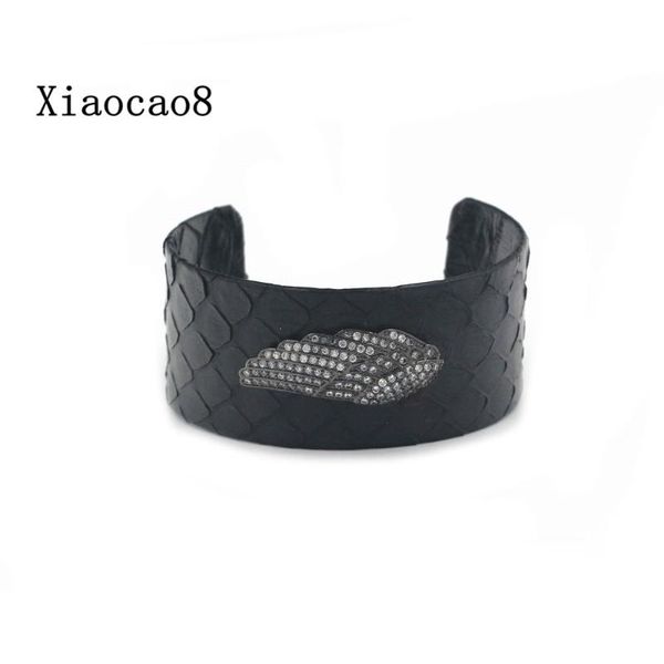 black snakeskin rhinesotne wing open adjusted bangles for women men fashion jewelry luxury bracelets drop bangle
black snakeskin rhinesotne wing open adjusted bangles for women men fashion jewelry luxury bracelets drop bangle