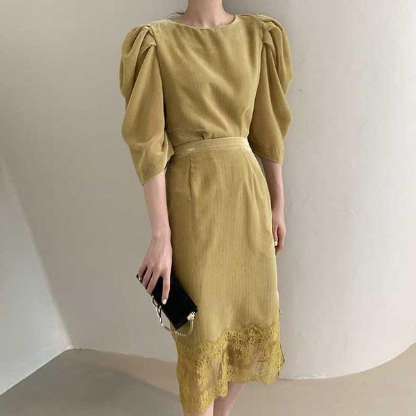 french style corduroy women puff sleeve shirt+high waist lace stitching package hip skirt two piece sets skirts, Black
french style corduroy women puff sleeve shirt+high waist lace stitching package hip skirt two piece sets skirts, Black