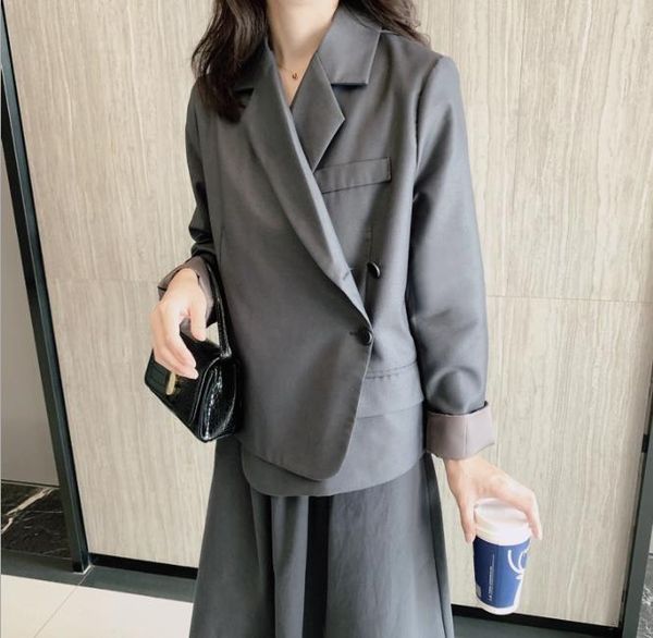 women's suits & blazers korean version of the loose short casual net red small suit jacket women oblique buckle, White;black
women's suits & blazers korean version of the loose short casual net red small suit jacket women oblique buckle, White;black