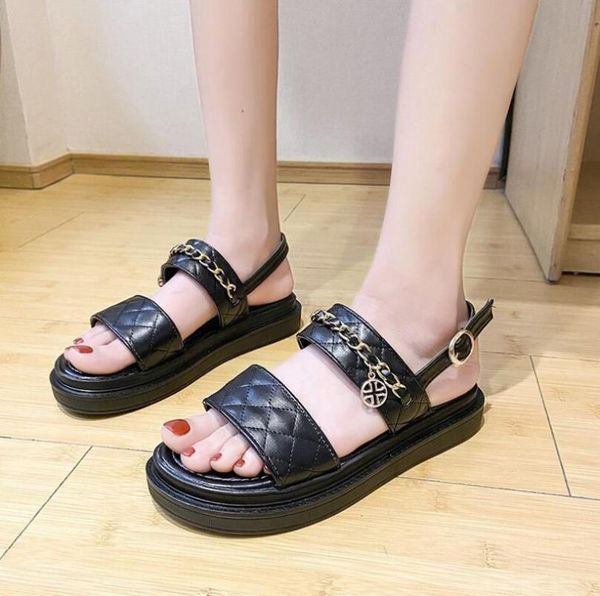 thick-soled sandals women 2021 summer style chain casual students wear a word buckle outside beach, Black
thick-soled sandals women 2021 summer style chain casual students wear a word buckle outside beach, Black