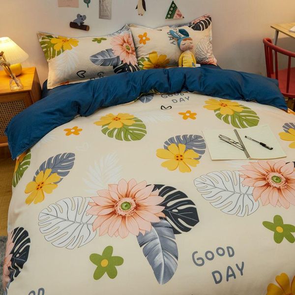 bedding sets fashion duvet cover set with flat sheet pillowcase kids boys girls single double size home bedclothes
bedding sets fashion duvet cover set with flat sheet pillowcase kids boys girls single double size home bedclothes