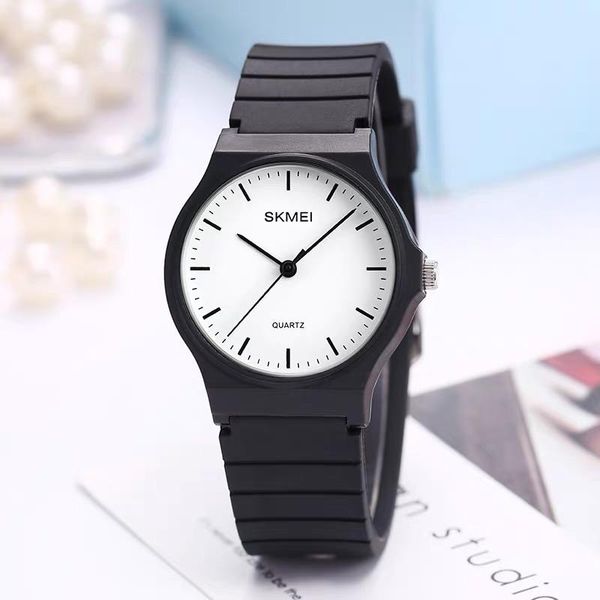 fashion simple quartz watch for men women waterproof analog clock student boy girls wristwatches relogio feminino, Slivery;brown
fashion simple quartz watch for men women waterproof analog clock student boy girls wristwatches relogio feminino, Slivery;brown
