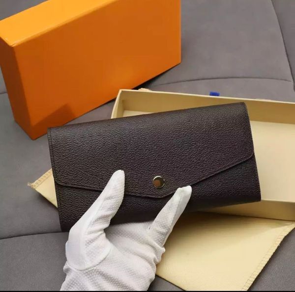 handbag 2021 new luxury design women's long large-capacity multi-card storage wallet with gift box fast delivery free, Brown;gray
handbag 2021 new luxury design women's long large-capacity multi-card storage wallet with gift box fast delivery free, Brown;gray