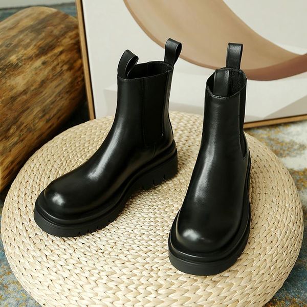boots 2021 winter high-end customized first layer cowhide simple and versatile short, Black
boots 2021 winter high-end customized first layer cowhide simple and versatile short, Black