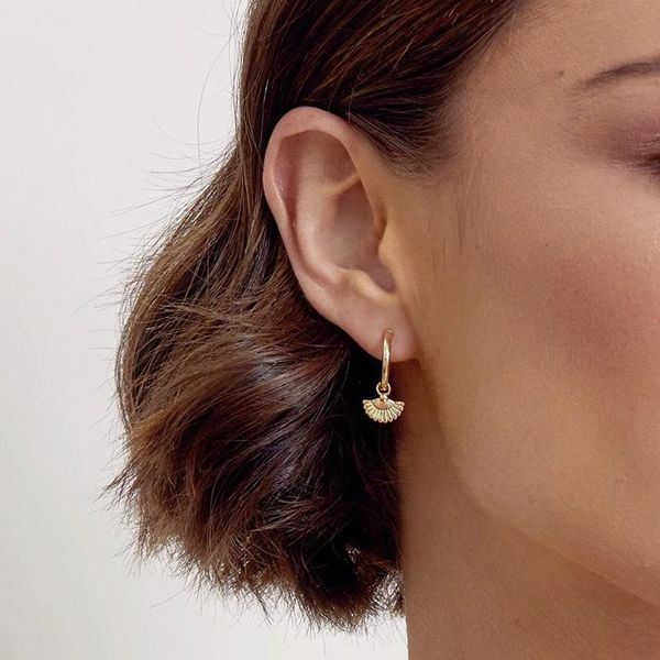 hoop & huggie wtltc simple small tiny fan shaped earrings retro 925 sterling sliver drop c hoops for women, Golden;silver 
hoop & huggie wtltc simple small tiny fan shaped earrings retro 925 sterling sliver drop c hoops for women, Golden;silver