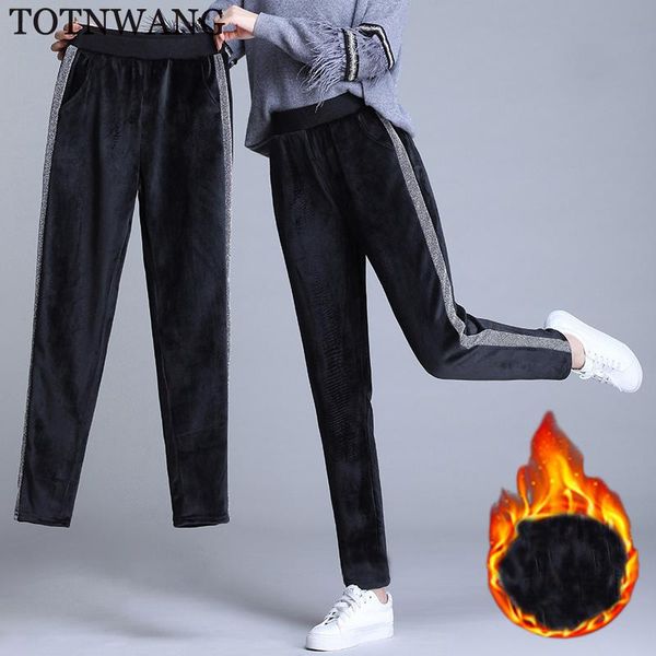 women's pants & capris totnwang 2021 winter velvet thicken sweatpants women casual loose harem black side stripe female plus size 4xl, Black;white
women's pants & capris totnwang 2021 winter velvet thicken sweatpants women casual loose harem black side stripe female plus size 4xl, Black;white