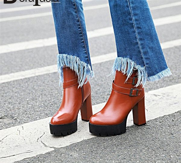 doratasia 34 43 new fashion belt buckle ladies high heels platform boots women zip party office ankle boots shoes woman 2020 573h#, Black
doratasia 34 43 new fashion belt buckle ladies high heels platform boots women zip party office ankle boots shoes woman 2020 573h#, Black