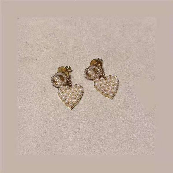 charms 2021 full diamond letter peach heart pearl earrings 925 silver needle, Golden
charms 2021 full diamond letter peach heart pearl earrings 925 silver needle, Golden