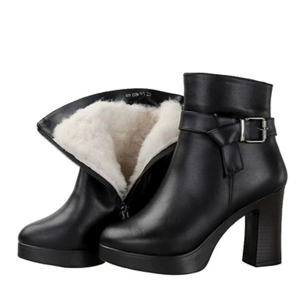 boots 2021 ladies outdoor waterproof snow fur one high heel fashion wild korean short leather wool, Black
boots 2021 ladies outdoor waterproof snow fur one high heel fashion wild korean short leather wool, Black