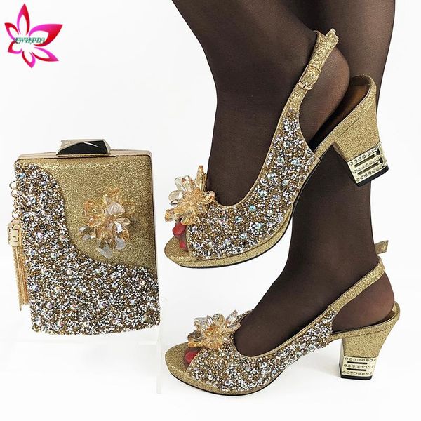 dress shoes golden color design italian women matching bag with shinning crystal comfortable heels sandals match for wedding, Black
dress shoes golden color design italian women matching bag with shinning crystal comfortable heels sandals match for wedding, Black