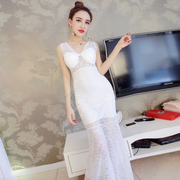 dress high-division black long female lace high transparent waist beach party maxi with low-v neckline ed as summer 2021, Black;gray
dress high-division black long female lace high transparent waist beach party maxi with low-v neckline ed as summer 2021, Black;gray