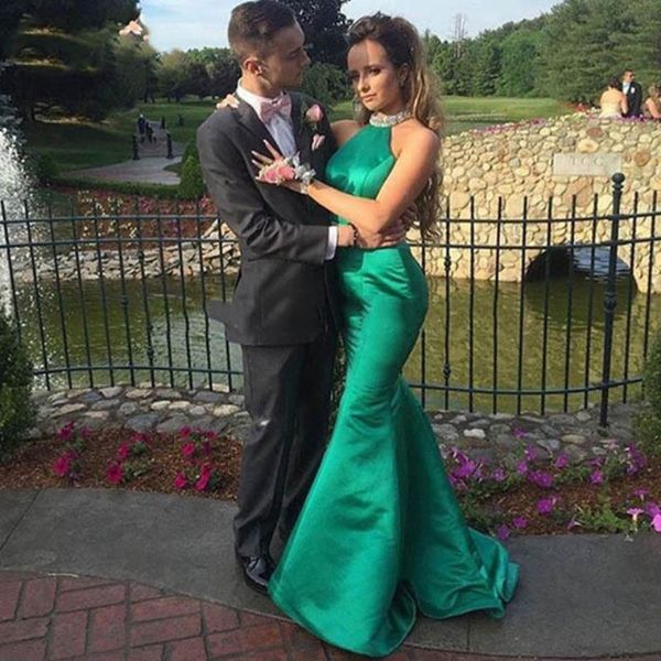 party dresses deep green evening dress halter neck mermaid satin beaded prom gowns special occsion graduation vestido de festa, White;black
party dresses deep green evening dress halter neck mermaid satin beaded prom gowns special occsion graduation vestido de festa, White;black