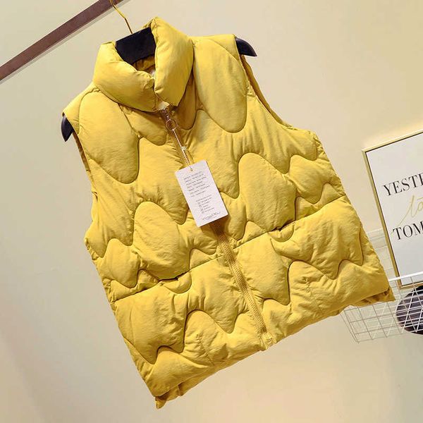korean women winter vest waistcoat casual fashion warm sleeveless jacket spring solid color turn-down collar button coat 210601, Black;white
korean women winter vest waistcoat casual fashion warm sleeveless jacket spring solid color turn-down collar button coat 210601, Black;white