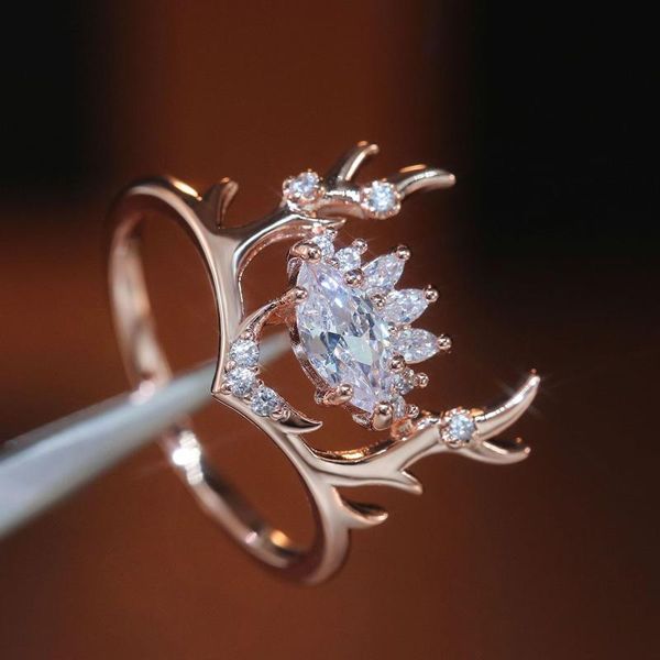 wedding rings for woman fashion glittering and translucent zircon embellished lovely rose gold elk antlers ring, Slivery;golden
wedding rings for woman fashion glittering and translucent zircon embellished lovely rose gold elk antlers ring, Slivery;golden
