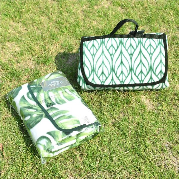 manufacturers folding portable picnic blanket suede waterproof moisture-proof outdoor mat camping custom pads
manufacturers folding portable picnic blanket suede waterproof moisture-proof outdoor mat camping custom pads