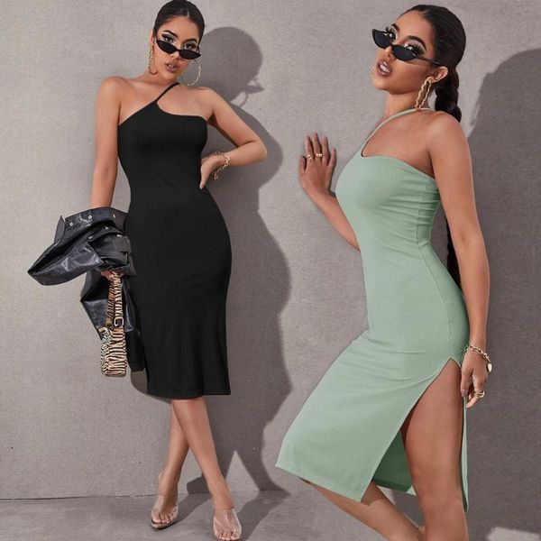 party dresses women's 2021 summer split shoulder suspender mid long skirt temperament buttock knitted dress, White;black
party dresses women's 2021 summer split shoulder suspender mid long skirt temperament buttock knitted dress, White;black
