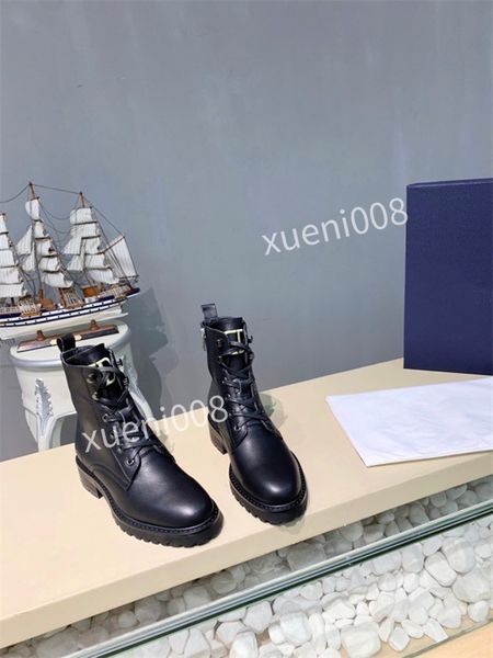 2021 women designer pillow comfort ankle boots lady fashion soft down flat shoes waterproof nylon upper winter outdoor snowfield rx211017, Black
2021 women designer pillow comfort ankle boots lady fashion soft down flat shoes waterproof nylon upper winter outdoor snowfield rx211017, Black