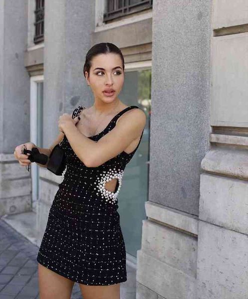 vintage tweed black plaid womens dress hollow out casual pearl decoration slim square collar mini dresses, Black;gray
vintage tweed black plaid womens dress hollow out casual pearl decoration slim square collar mini dresses, Black;gray